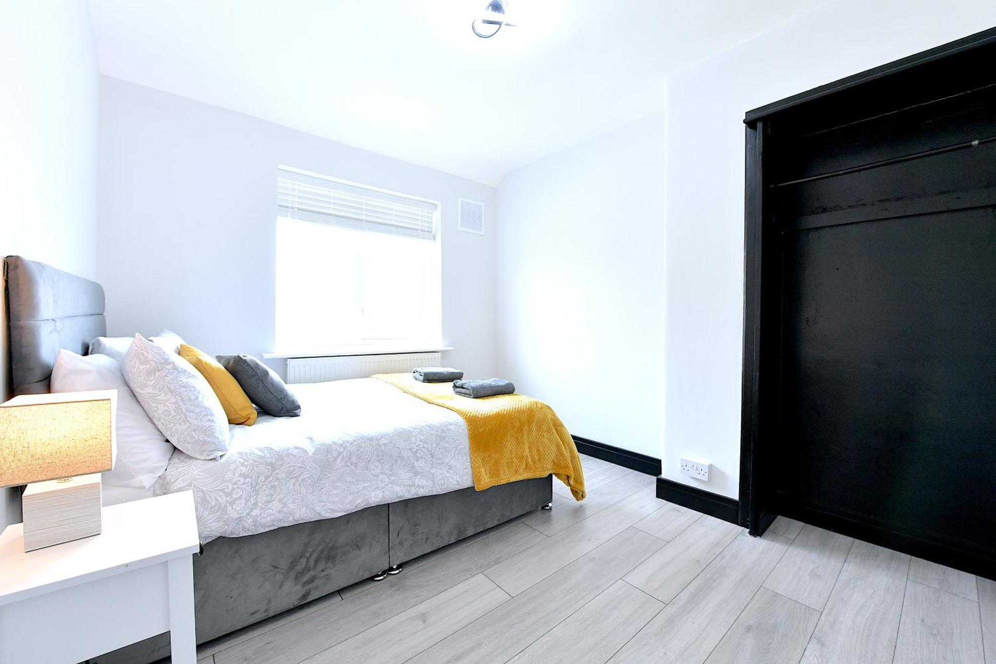 Вилла North West London Escape Милл-Хилл Экстерьер фото